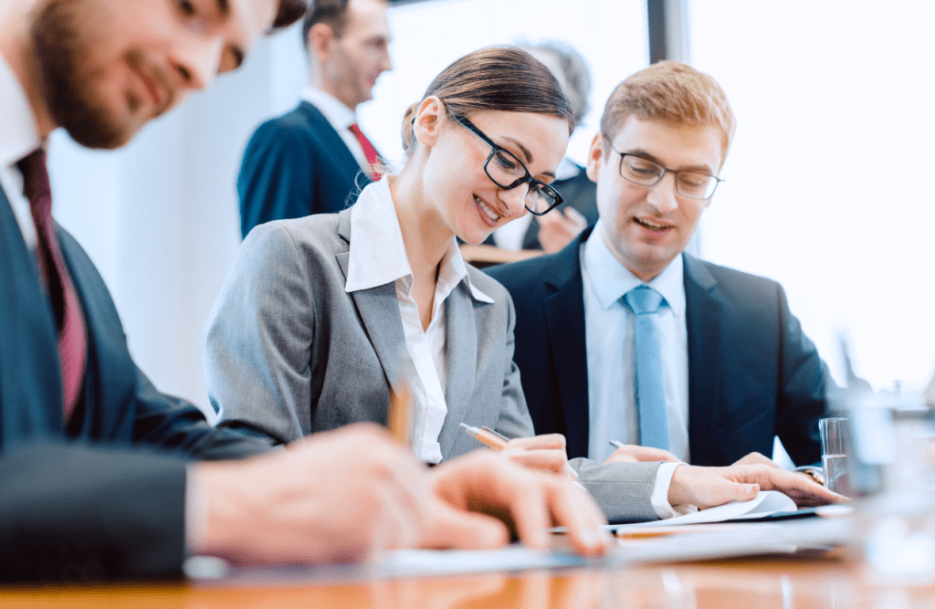 تنظیم قرارداد در کاشان