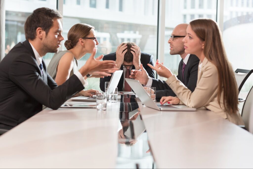 رفع تصرف عدوانی
وکیل رفع تصرف عدوانی در کاشان
دادخواست رفع تصرف عدوانی
نحوه اثبات تصرف عدوانی
مدارک لازم برای رفع تصرف عدوانی
هزینه دعوای رفع تصرف عدوانی
اجرای حکم رفع تصرف عدوانی
تصرف عدوانی چیست
فرق تصرف عدوانی و خلع ید
رفع تصرف عدوانی ملک ارثی
شکایت از تصرف غیرقانونی ملک
رفع تصرف عدوانی توسط وکیل
دعوای تصرف عدوانی کیفری یا حقوقی
نمونه رأی تصرف عدوانی
چگونه ملک خود را پس بگیریم
آیا تصرف بدون سند قابل پیگیری است
بهترین وکیل ملکی کاشان
مشاوره حقوقی در کاشان
دعوی حقوقی ملک
مراحل شکایت از غاصب ملک
تصرف عدوانی مستأجر
آیا مستأجر میتواند شکایت رفع تصرف عدوانی کند؟
رفع تصرف عدوانی باغ و زمین کشاورزی
رفع تصرف عدوانی در شورای حل اختلاف