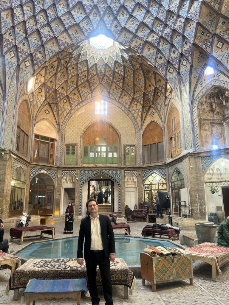 حق کسب و پیشه و تجارت توسط سید میثم رضویه